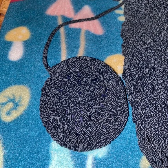 Vintage Nylon Knit Navy Blue Purse with attached change purse - Picture 2 of 13